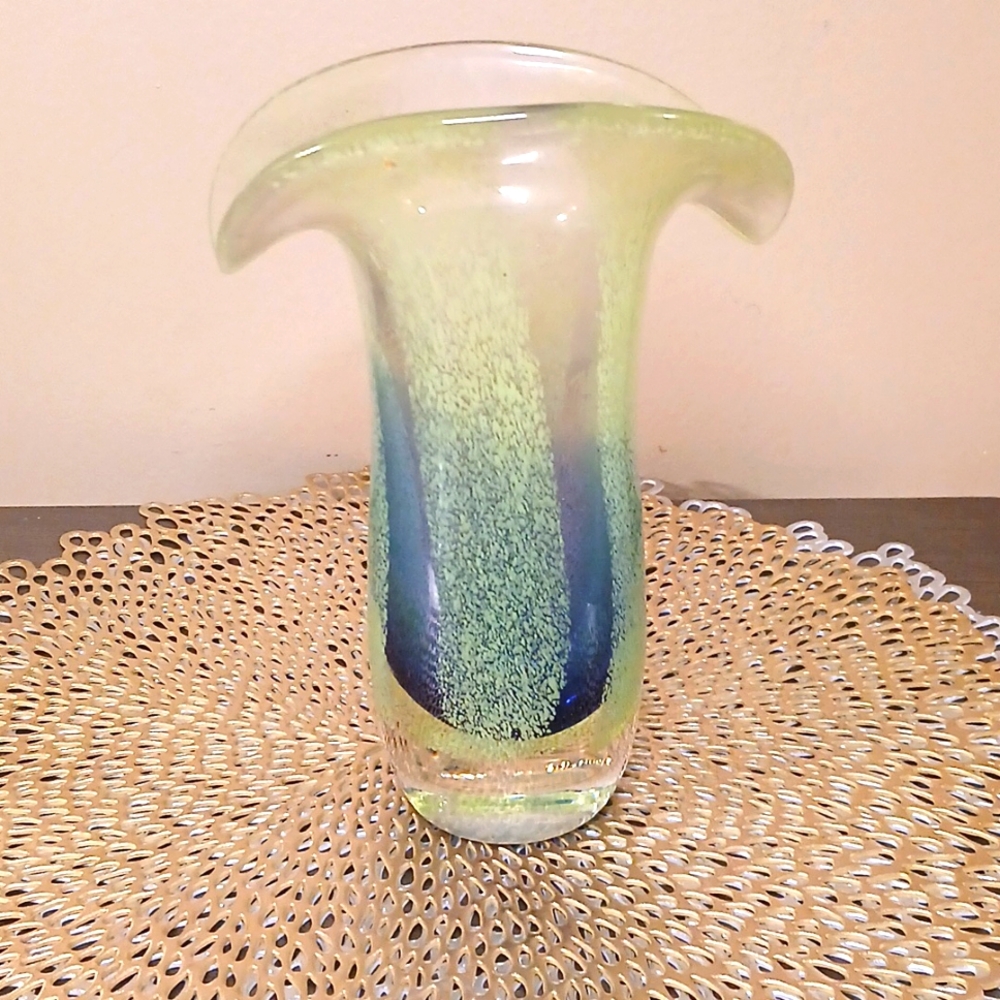 Vintage teleflora vase